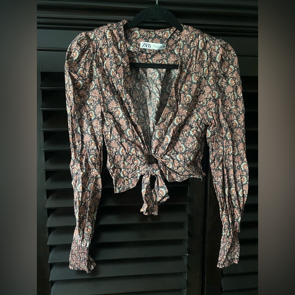 Zara Crop Top Size Small